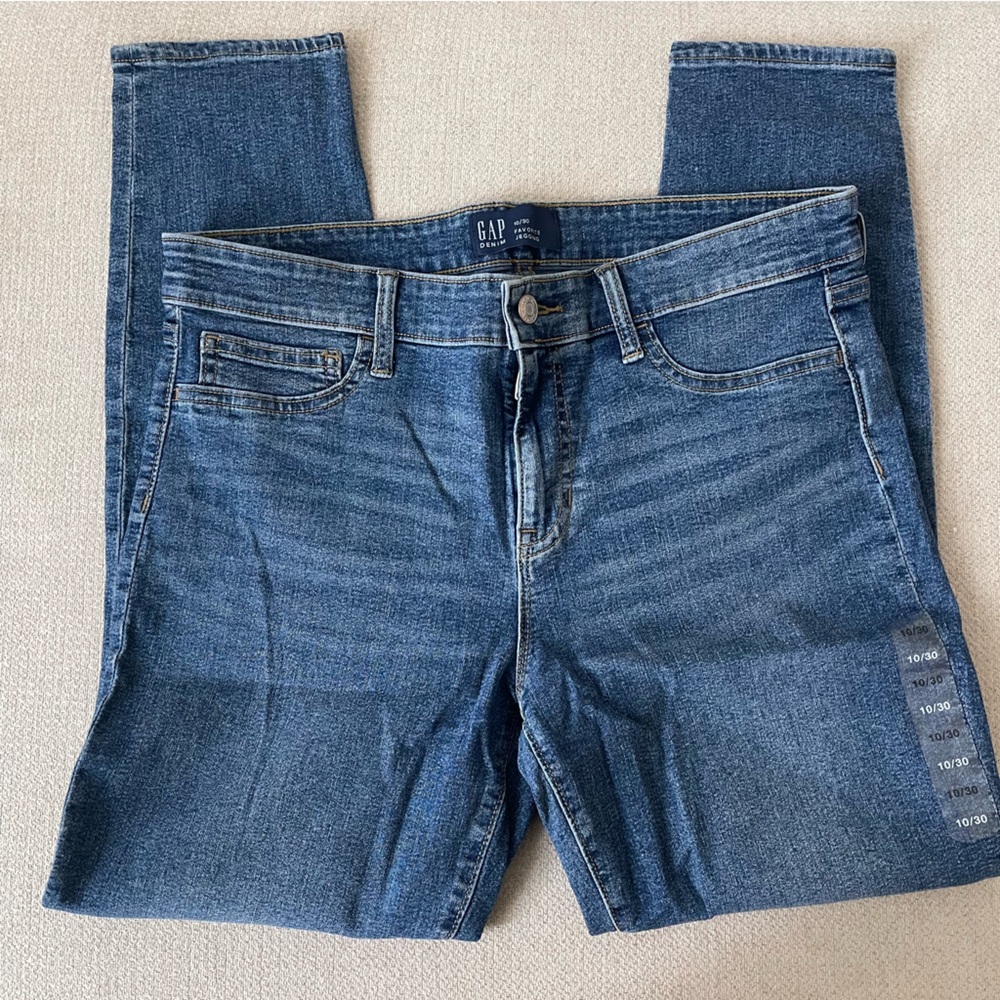 GAP Jeans New